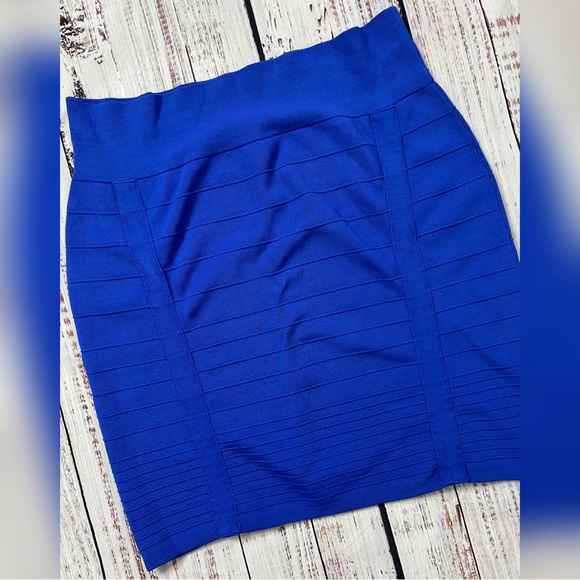 lot Of 2 Rock & Republic Stretch Bandage Pencil Mini Skirt size L - Picture 3 of 7